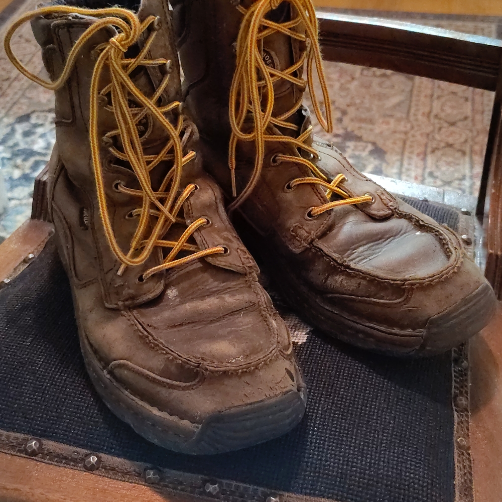 Irish Setter Brown Leather Boots with Yellow Laces